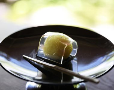 茜庵　雲間の月